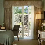 Hotel Fernhill House Hotel&Gardens
