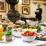 Fernhill House & Gardens מלון קלונקילטי