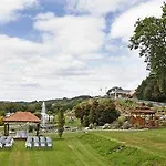 Fernhill House Hotel&Gardens 4*