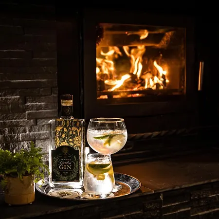 호텔 Fernhill House & Gardens