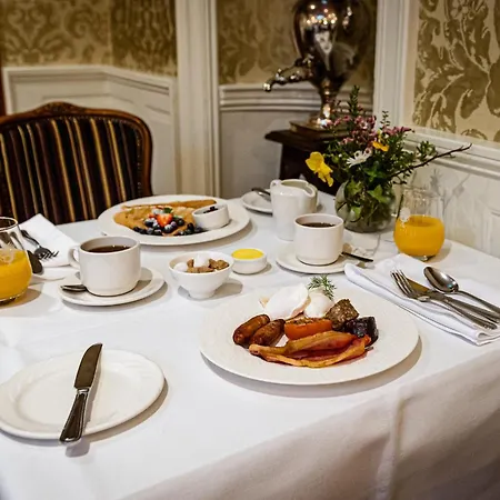 Fernhill House Hotel&gardens