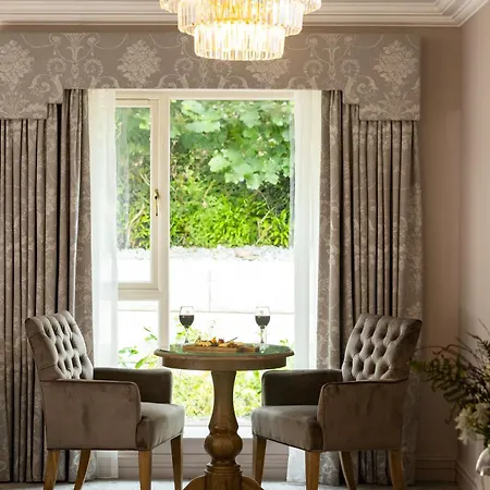 Fernhill House & Gardens Hotel