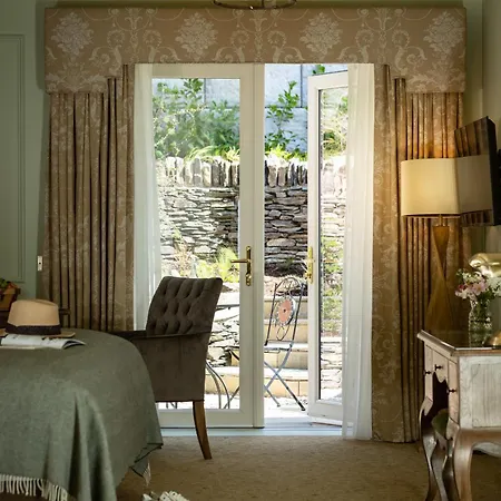 Hotel Fernhill & Estate