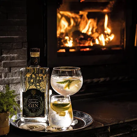 Hotel Fernhill House & Gardens