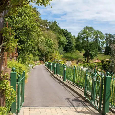 Fernhill House & Gardens Hotel