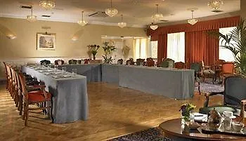 Fernhill Hotel & Estate Otel