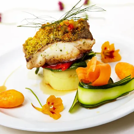 Fernhill House & Gardens 4*