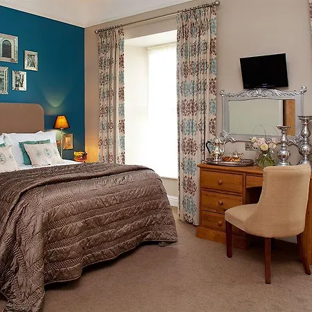 Fernhill Hotel & Estate Otel 4*