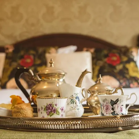 Fernhill House & Gardens Hotel