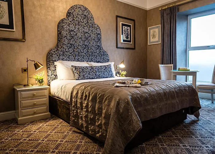 Fernhill House & Gardens