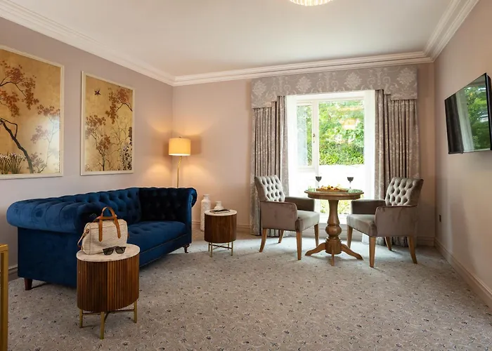 Fernhill House & Gardens Hotel
