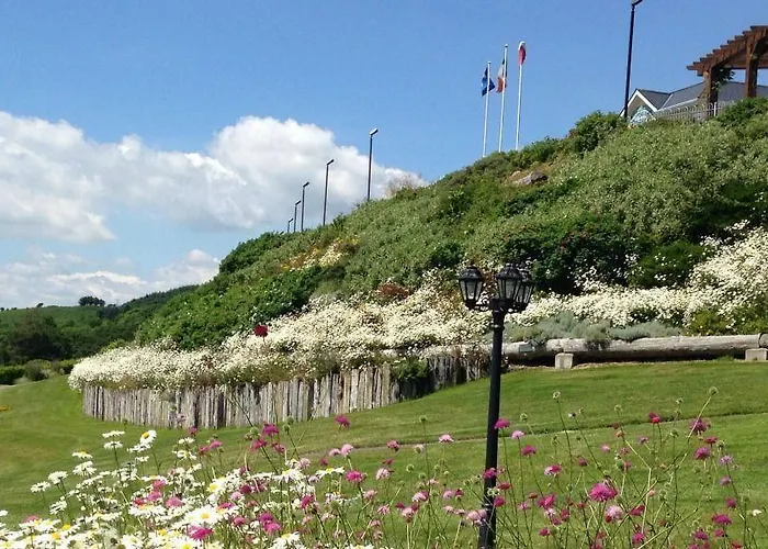 Fernhill House & Gardens 4*