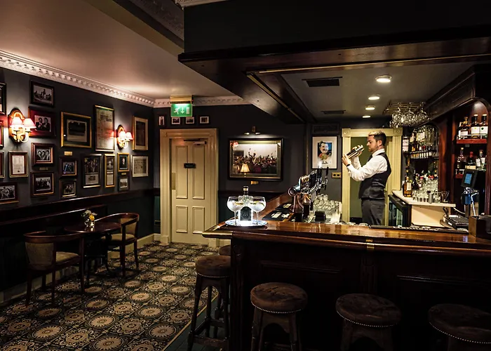 Hotel Fernhill House & Gardens