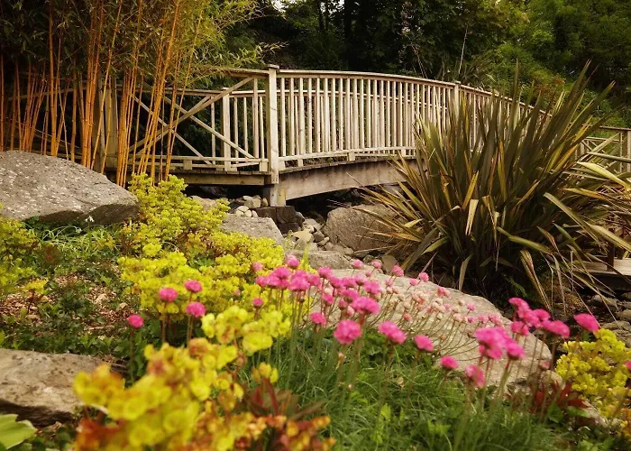 Fernhill House & Gardens Hotel