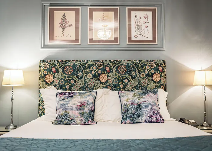 Fernhill House & Gardens فندق كلوناكِلتي