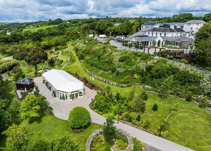 Hotel Fernhill House & Gardens
